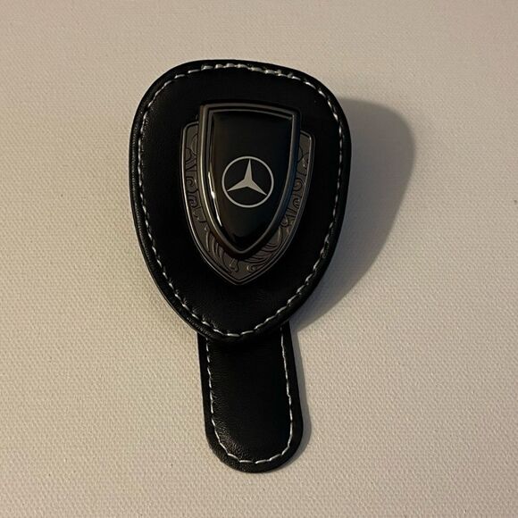 Mercedes Benz Sunglass Holder for Car with Logo Black PU Leather NWT - Picture 6 of 12